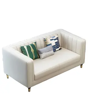 Скандинавски модерен лек луксозен кожен диван от телешка кожа, модерен проста мебели за малко семейство, комбинация на мека мебел за дневна